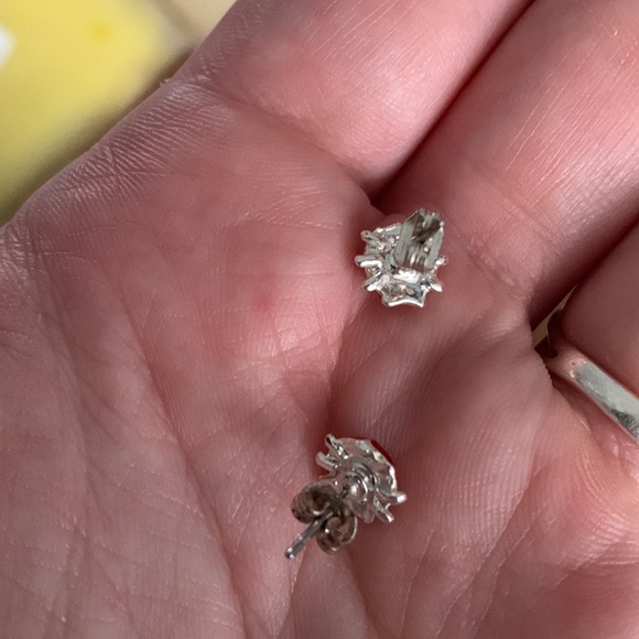 Lady bug earrings - Picture 3 of 3